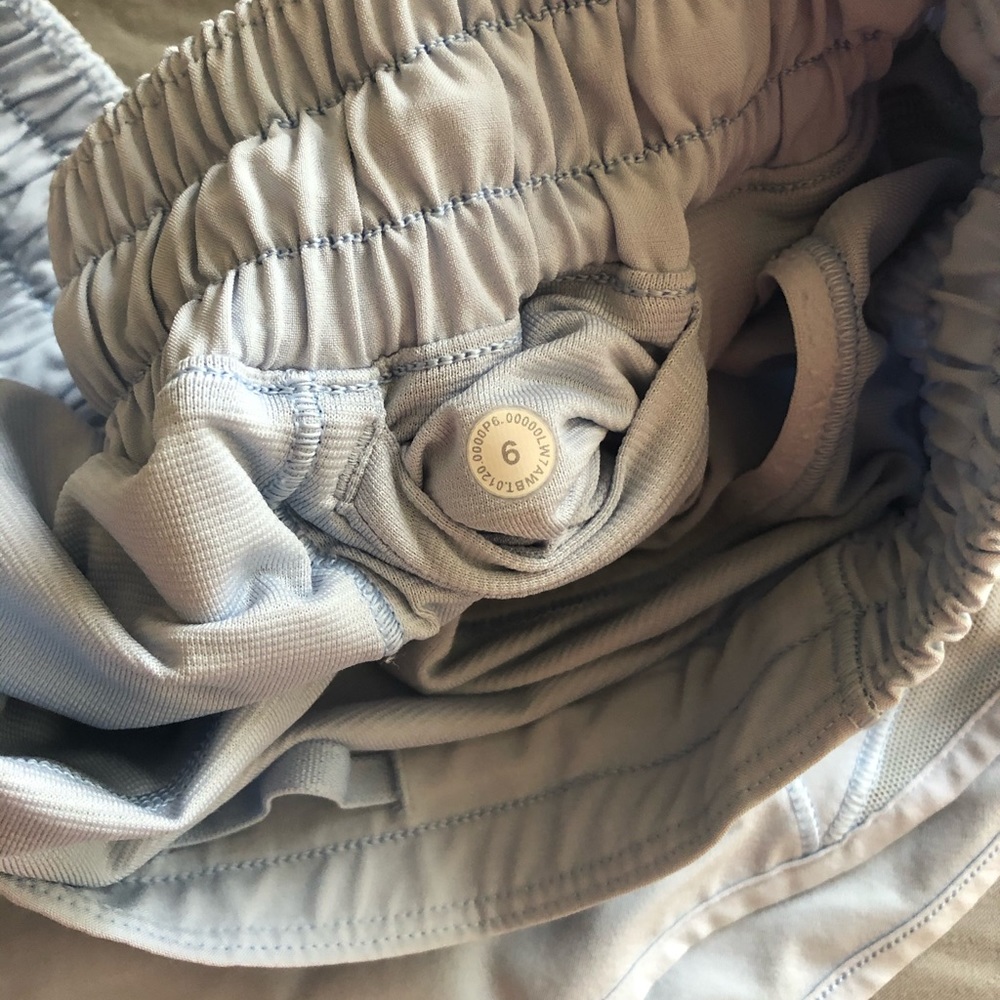 Lululemon Hotty Hot Shorts - Picture 5 of 5
